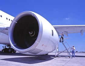 �c(di��n)������D