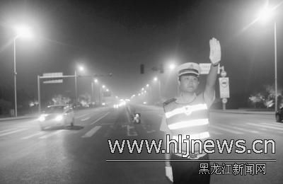 �ɻ�����·��򡰷�� ӛ���w�(y��n)�^��